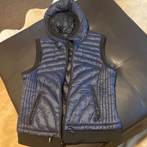 Womens navy blue puffer vest